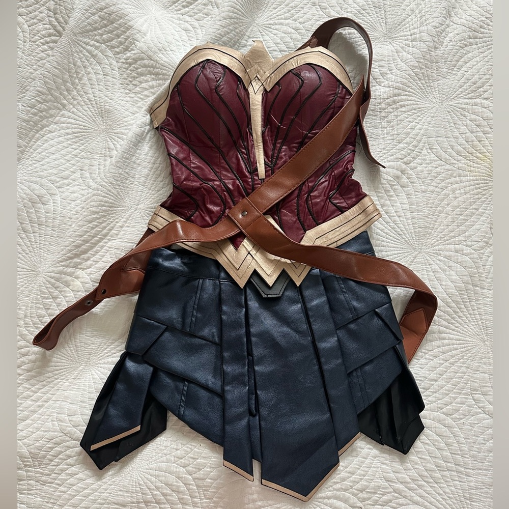 Wonder Woman Fastcosplay sz small costume